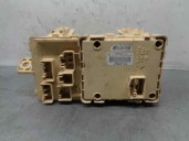 Recambio de caja reles / fusibles para toyota avensis berlina (t25) 1.8 16v cat referencia OEM IAM 82641CA010 