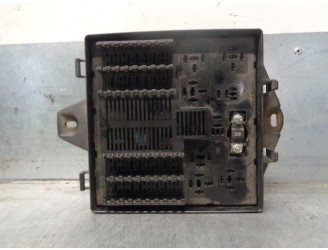 Recambio de caja reles / fusibles para jaguar xj 4.2 v8 32v cat referencia OEM IAM 2W9314A073AE 5186884303 