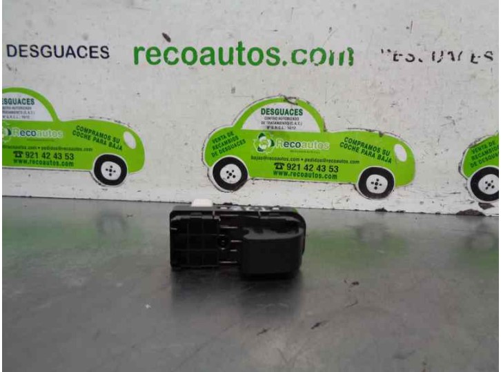 Recambio de mando elevalunas trasero izquierdo para mazda 3 lim. (bl) 2.2 turbodiesel cat referencia OEM IAM BBM233370 