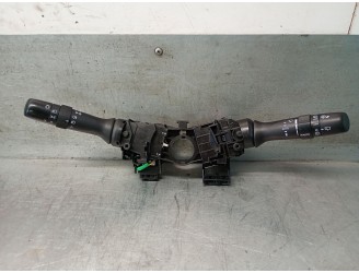 Recambio de mando luces para toyota yaris (_p13_) 1.5 hybrid (nhp130_) referencia OEM IAM 841400D300 841400D300 