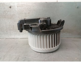 Recambio de motor calefaccion para toyota yaris (_p13_) 1.5 hybrid (nhp130_) referencia OEM IAM 871030D220 871030D220 