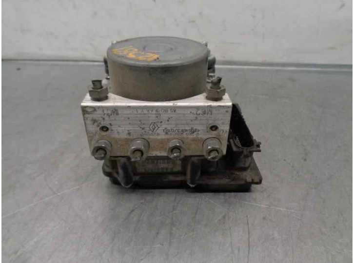 Recambio de abs para renault clio grandtour 1.2 16v referencia OEM IAM 8200747140 0265232077 BOSCH
