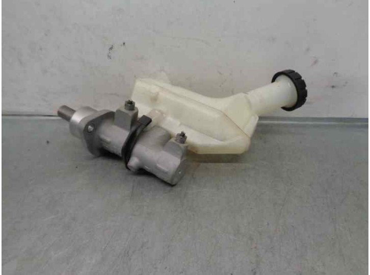 Recambio de bomba freno para renault clio grandtour 1.2 16v referencia OEM IAM 7701208398  