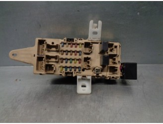 Recambio de caja reles / fusibles para lexus gs300 (jzs160) 3.0 24v cat referencia OEM IAM 8922630030  