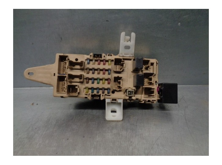 Recambio de caja reles / fusibles para lexus gs300 (jzs160) 3.0 24v cat referencia OEM IAM 8922630030  