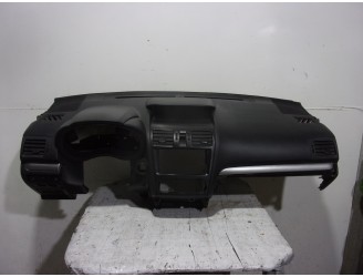 Recambio de salpicadero para subaru xv 2.0 cat referencia OEM IAM 66040FJ010 NEGRO 
