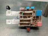 Recambio de caja reles / fusibles para toyota yaris 1.3 16v cat referencia OEM IAM 827300D290 