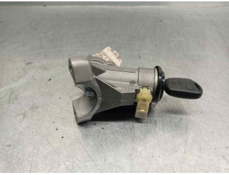 Recambio de conmutador de arranque para toyota yaris 1.3 16v cat referencia OEM IAM N0502241256B  