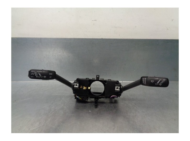 Recambio de mando luces para skoda scala (nw) 1.0 tsi referencia OEM IAM 2Q1953507AE 2Q0953513AC 