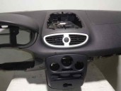 Recambio de salpicadero para renault clio grandtour 1.2 16v referencia OEM IAM 681008146R NEGRO 