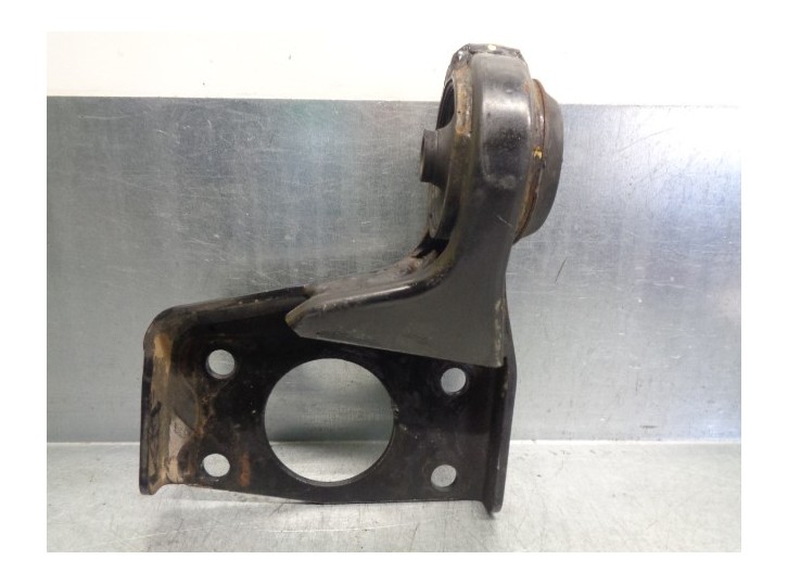 Recambio de soporte cambio para ssangyong actyon 2.0 td cat referencia OEM IAM 4105009102  