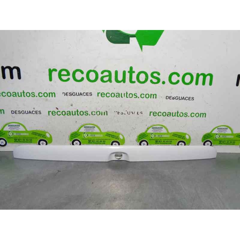 Recambio de molduras traseras para opel vectra b berlina 1.8 16v cat referencia OEM IAM 90463727  