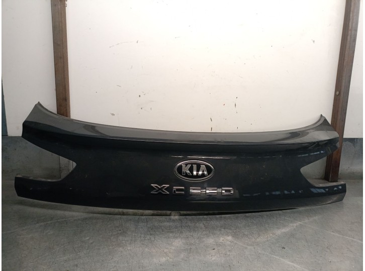 Replacement rear moldings for Kia XCeed (CD) 1.6 CRDi 115 OEM IAM reference 87311J7CA0 87311J7CA0 