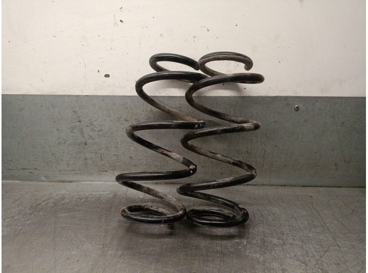 Recambio de muelle amortiguacion para mercedes-benz gla (h247) gla 200 d 4-matic (247.713) referencia OEM IAM A2473245900 A24732