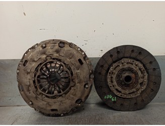 Recambio de kit embrague para volvo v50 familiar 2.0 diesel cat referencia OEM IAM 31367652 124040710 LUK