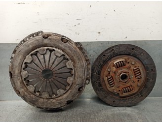 Recambio de kit embrague para seat ibiza ii (6k1) 1.4 i referencia OEM IAM 030198141BX 684711 VALEO