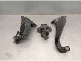 Recambio de bisagra puerta para peugeot partner kombi 1.6 16v hdi cat referencia OEM IAM 9680486680J 9033Z0 