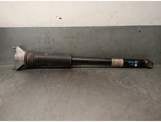 Recambio de amortiguador trasero derecho para mercedes-benz gla (h247) gla 200 d 4-matic (247.713) referencia OEM IAM A247320720