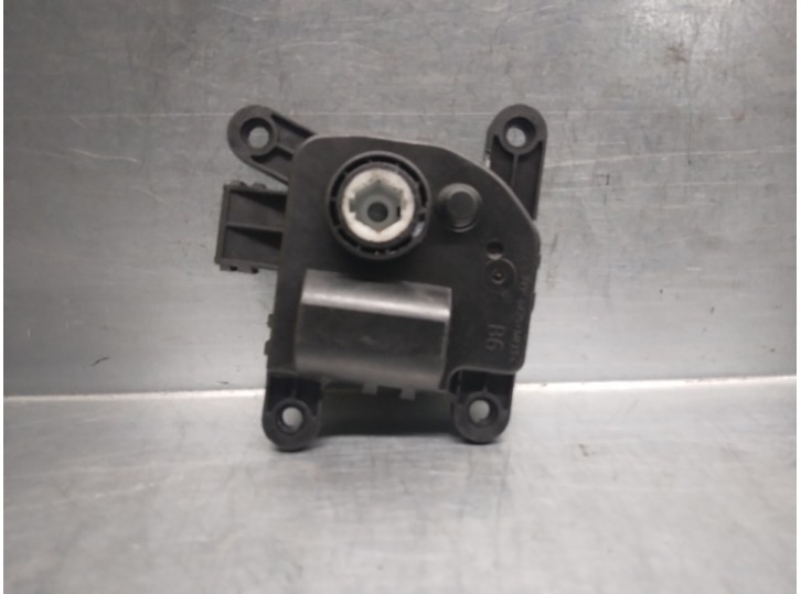 Recambio de motor calefaccion para hyundai kona 1.0 tgdi cat referencia OEM IAM H400730891  