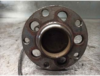 Recambio de mangueta trasera izquierda para volkswagen passat berlina (3b2) 1.9 tdi referencia OEM IAM 8E0501611J  