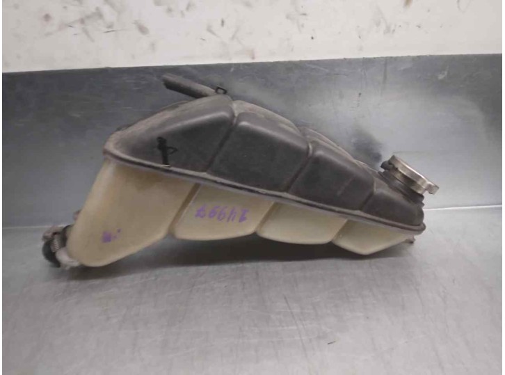Replacement expansion tank for Mercedes-Benz E Class (W210) saloon diesel 2.9 turbodiesel CAT OEM IAM reference 210500024
