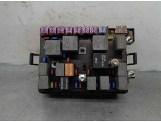 Recambio de caja reles / fusibles para kia cerato 2.0 turbodiesel cat referencia OEM IAM 919552F040 