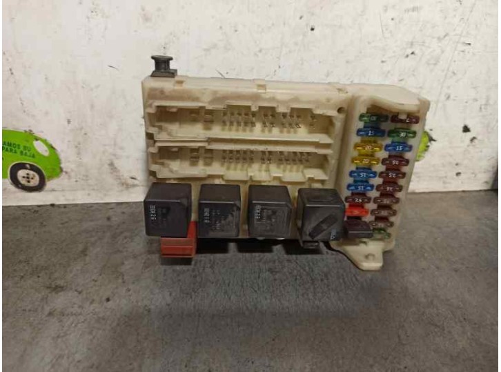 Recambio de caja reles / fusibles para ford mondeo berlina (gd) 1.8 turbodiesel cat referencia OEM IAM 93BG14K150AD 
