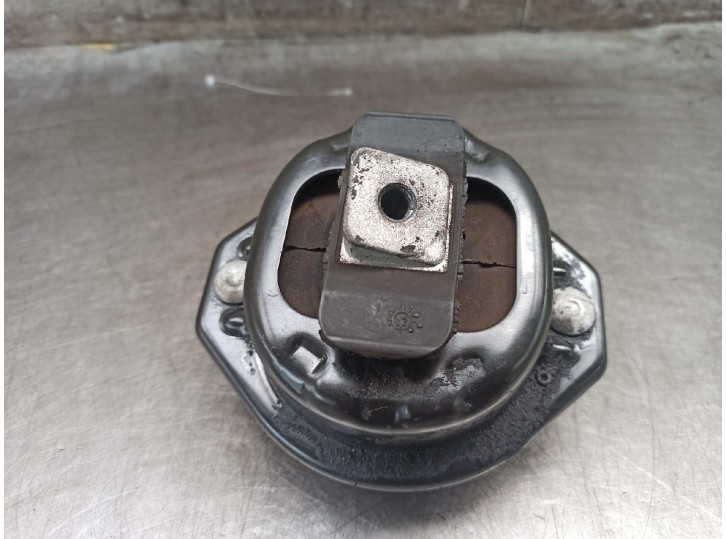 Recambio de soporte motor delantero para bmw serie 7 (e65/e66) 3.0 24v cat referencia OEM IAM 68623513 