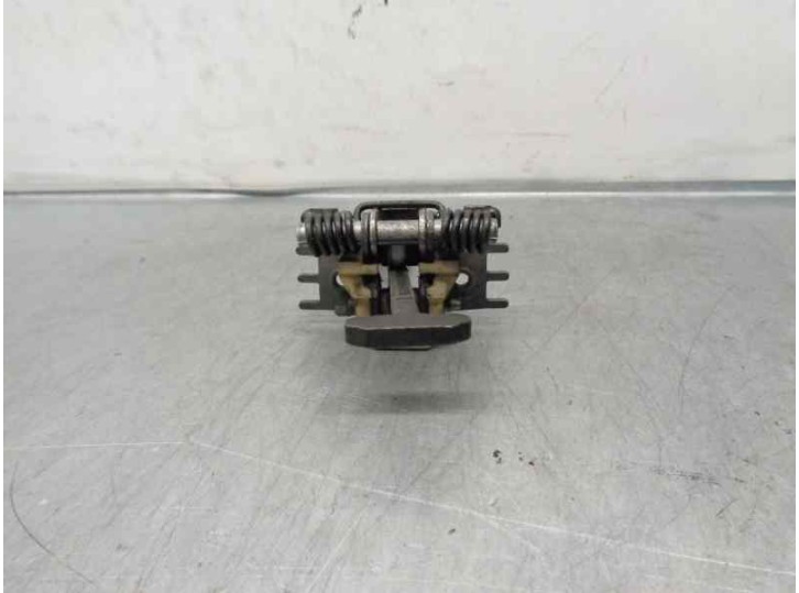 Recambio de retenedor puerta para renault twingo 1.5 dci diesel referencia OEM IAM 