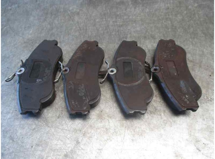 Recambio de pastillas de freno para citroën berlingo 1.9 diesel referencia OEM IAM 181388  GIRLING