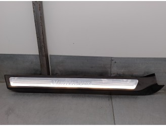 Recambio de molduras delanteras para mercedes-benz clase clk (w207) coupe 350 cdi blueefficiency (207.322) referencia OEM IAM A2