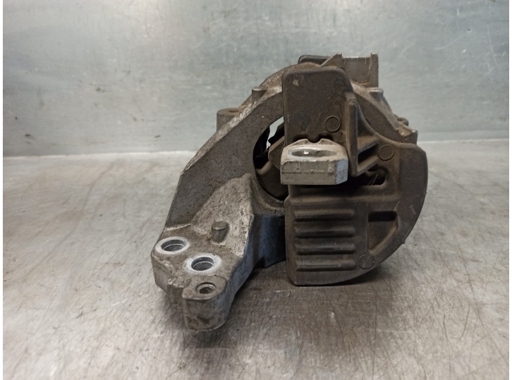 Replacement left engine mount for Citroën C5 sedan 2.0 HDI CAT (RHR / DW10BTED4) OEM IAM reference 181398 