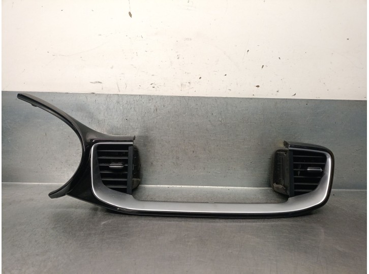 Recambio de rejilla aireadora para kia xceed (cd) 1.6 crdi 115 referencia OEM IAM 84740J7AA0 97410J7AA0QB1 