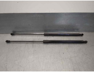 Replacement tailgate/trunk struts for Citroën C4 Picasso 1.6 16V HDi FAP OEM IAM reference 9687236680 