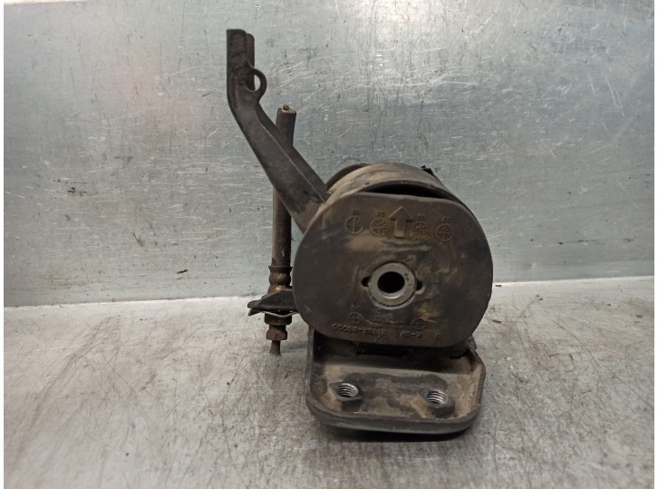 Replacement gearbox mount for Hyundai Coupe (RD) 2.0 16V CAT OEM IAM reference 2183029100 
