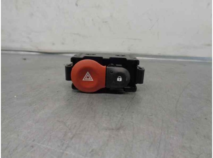 Recambio de warning para renault clio grandtour 1.2 16v referencia OEM IAM   