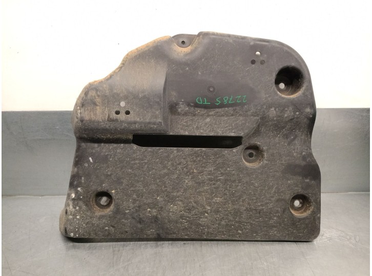 Recambio de moldura para bmw x1 (u11) sdrive 18 d referencia OEM IAM 16199487582 16199487582 