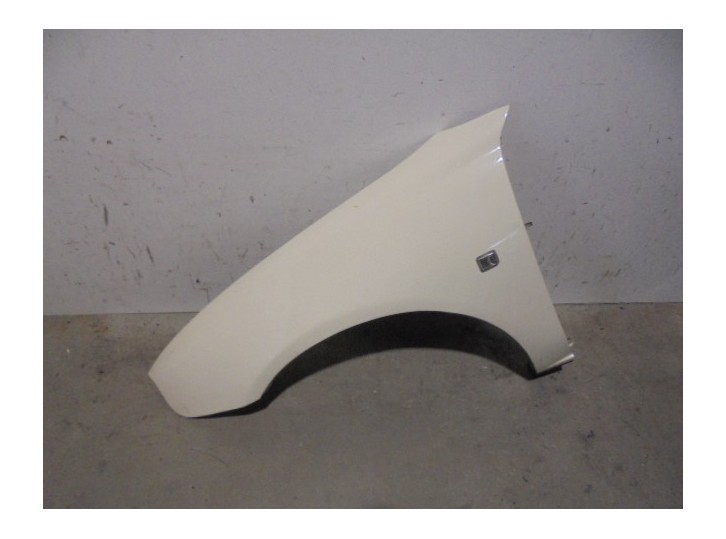 Recambio de aleta delantera izquierda para mg serie 25 (rf) 2.0 idt cat referencia OEM IAM ASB470050 BLANCA 