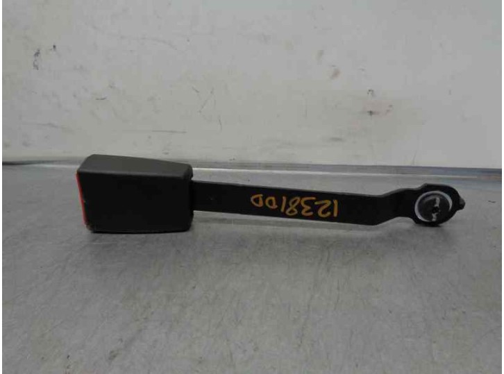 Recambio de enganche cinturon para renault clio grandtour 1.2 16v referencia OEM IAM 34042795  