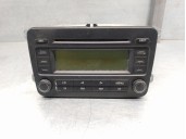 Replacement audio system / CD radio for Volkswagen Golf V Plus (1KP) 1.9 OEM IAM reference 5M0035186 