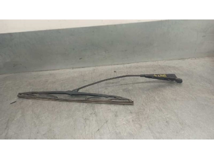 Recambio de brazo limpia trasero para daewoo nexia 1.5 cat referencia OEM IAM 