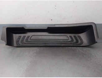 Recambio de estribos laterales para mercedes-benz vito tourer (447) 2.0 cdi cat referencia OEM IAM A4476801606 REVESTIMIENTO ENT