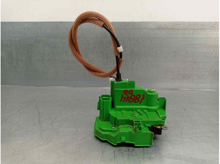 Recambio de cerradura puerta delantera derecha para alfa romeo mito (145) distinctive referencia OEM IAM 50509153 5 PINES 3 PUER