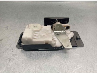 Replacement trunk / tailgate lock for Peugeot 607 (S2) 3.0 V6 24V OEM IAM reference 9656395580 4 PINS 4 DOORS