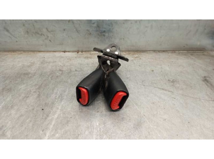 Recambio de enganche cinturon para chrysler voyager (gs) 2.4 cat referencia OEM IAM 4680206  