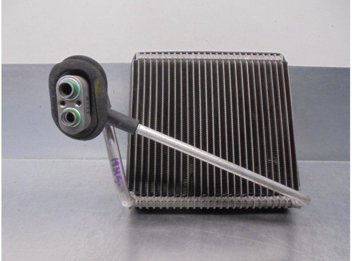 Recambio de evaporador aire acondicionado para hyundai ix20 1.4 crdi cat referencia OEM IAM 971391P000  
