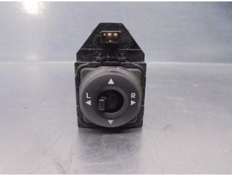 Recambio de mando retrovisor para hyundai ix20 1.4 crdi cat referencia OEM IAM 935301K5004X  