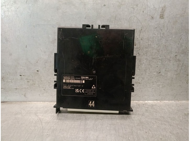 Recambio de modulo electronico para toyota yaris (_p21_, _pa1_, _ph1_) 1.5 hybrid (mxph11) referencia OEM IAM 899900D440 899900D