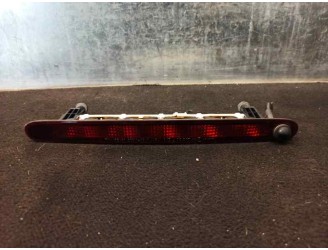Replacement centre brake light for Suzuki Swift saloon (MZ) 1.3 DDiS diesel cat OEM IAM reference 3581063J0 