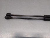 Replacement boot / tailgate struts for Honda Civic Saloon 5 (EU7/8) 1.6 VTEC CAT (D 16 V 1) OEM IAM reference 74870